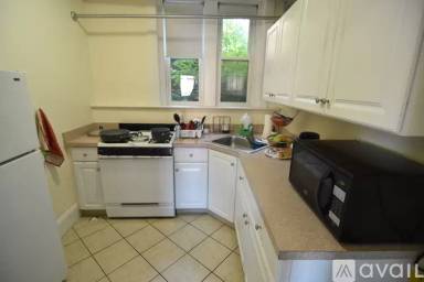 Main picture of 1368 Commonwealth Ave