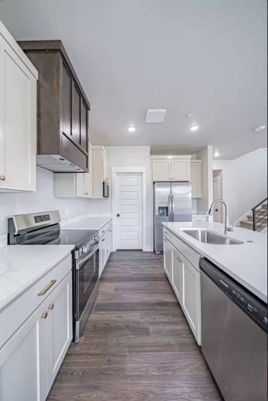Main picture of Village Green Townhomes