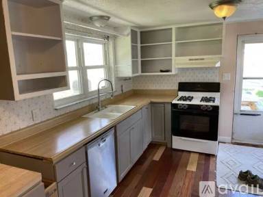 Main picture of 207 S Edgewood Dr
