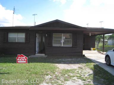 Main picture of 3125 Strawberry Ln