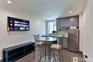 Main picture of 1155 W 36th Pl