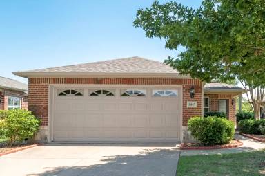 Main picture of 1445 Birmingham Forest Dr