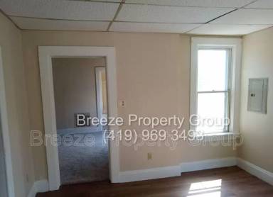 Main picture of 135 Everett St