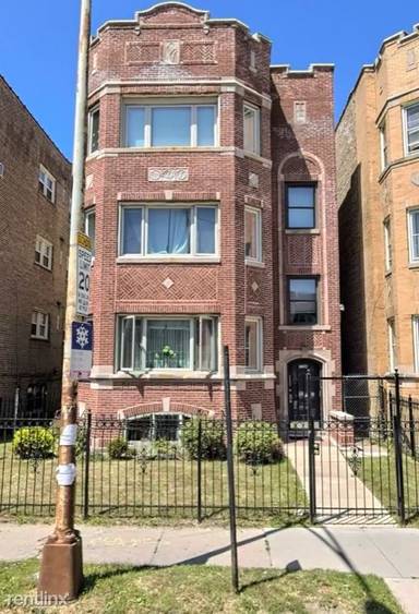 Main picture of 7714 S Jeffery Blvd