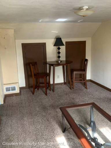 Main picture of 407 N 12th St