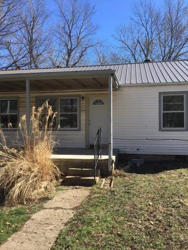 Main picture of 2526 SE Virginia Ave