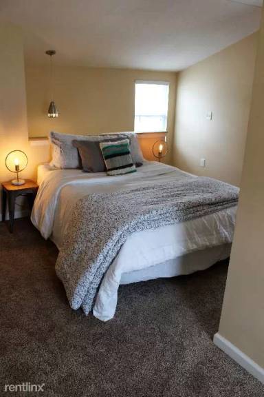 Main picture of 1642 Pembroke Ave