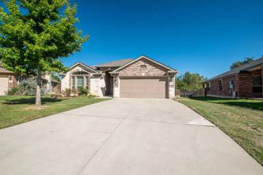 Main picture of 5201 Cicero Dr