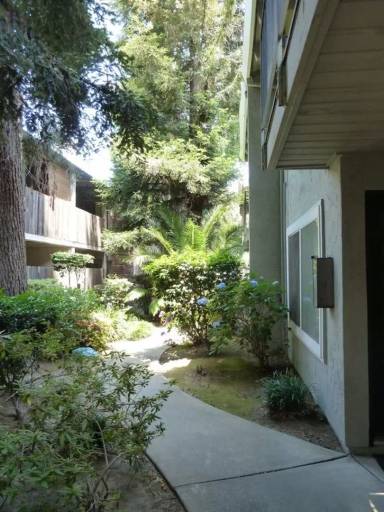 Main picture of 2819 E St
