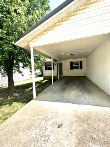 Main picture of 402 Douglas Dr