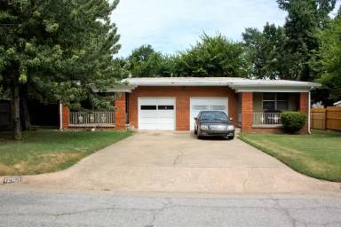 Main picture of 1211 S Allegheny Ave