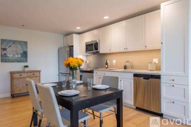 Main picture of 101 Hillside Ave