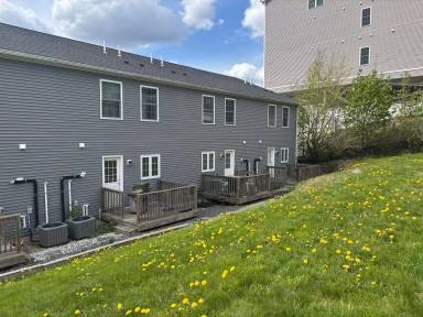 Main picture of 58 Orient St