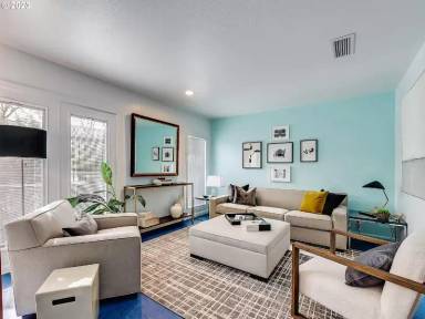 Main picture of 333 W 10th Ave