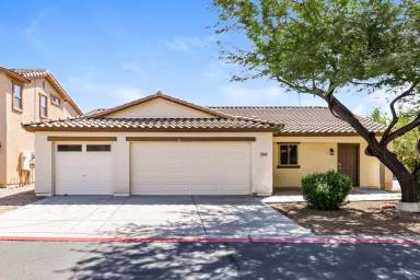 Main picture of 2541 S De Soto Rd