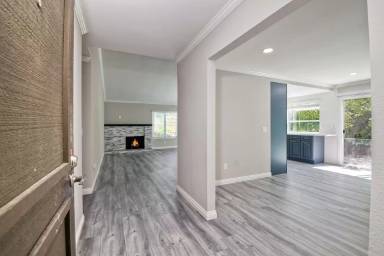 Main picture of 6428 El Perico Ln