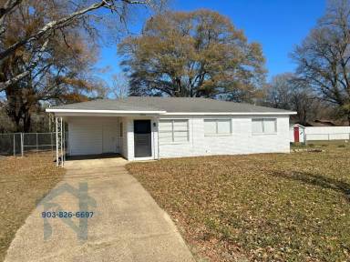 Main picture of 804 Parkview Dr