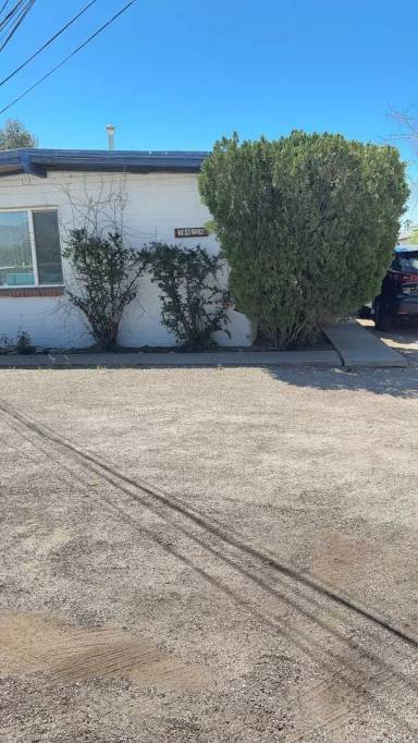 Main picture of 3414 E Lee St