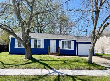 Main picture of 802 Woodlark Dr