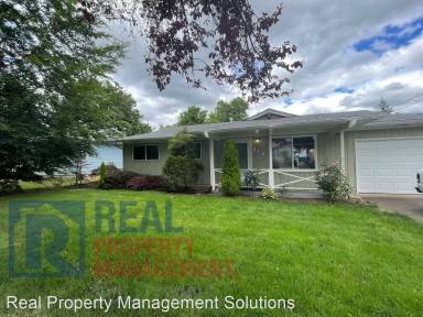 Main picture of 210 NE 165th Ave