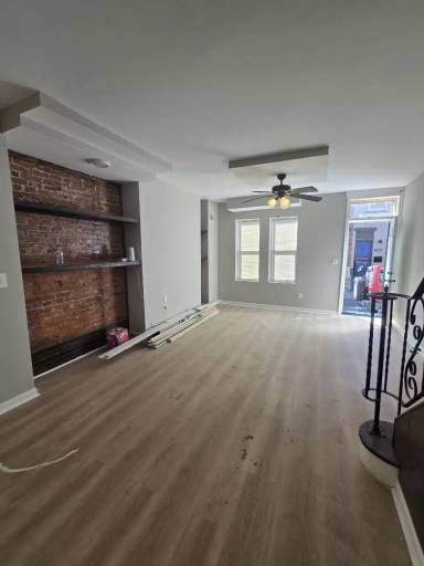 Main picture of 741 E Willard St