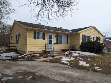 Main picture of 1301 Loreen Dr