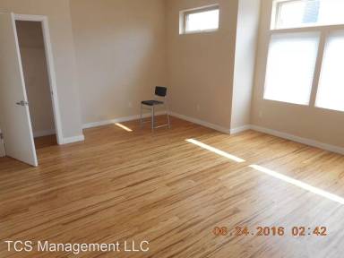 Main picture of 2029 E Fletcher St