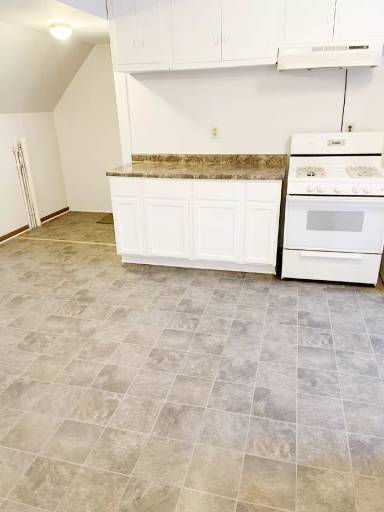 Main picture of 174 Acker St E