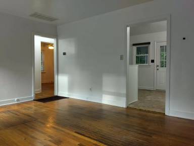 Main picture of 505 Burbank St