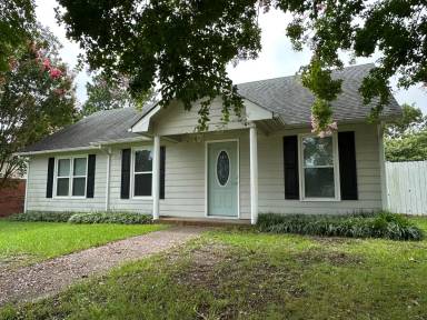 Main picture of 1734 Winnabow Dr