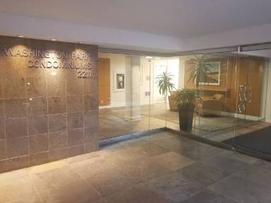 Main picture of 2211 SW Park Pl