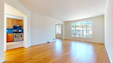 Main picture of 2071 31st Ave