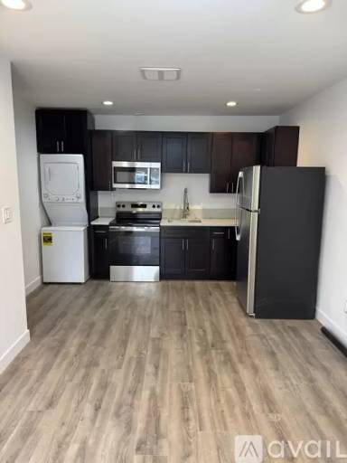Main picture of 1487 Claremont Pl