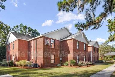 Main picture of 12220 Apache Ave