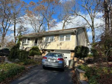 Main picture of 8 Roslyn Rd