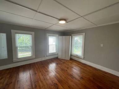 Main picture of 21 Perley Street - C