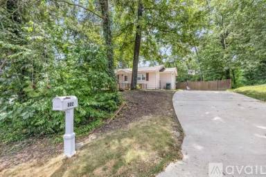 Main picture of Winding Hills Ln