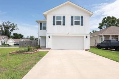Main picture of 5720 Blackhorse Cir