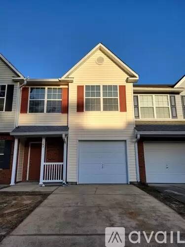 Main picture of 162 Swaying Pine Ct