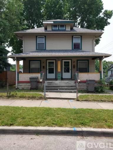 Main picture of 345 W 26th St
