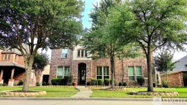 Main picture of 15863 Willowbrook Ln