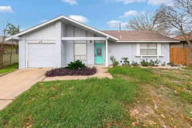 Main picture of 8408 Maine Dr