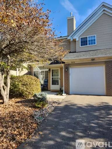 Main picture of 18194 Settlers Way