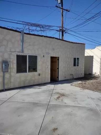 Main picture of 2027 S Curson Ave