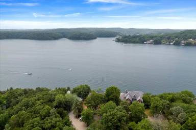Main picture of 2183 Carlson Ct