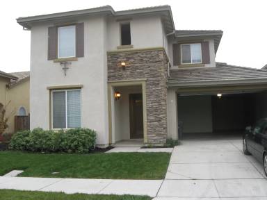 Main picture of 652 Pioneer Ave