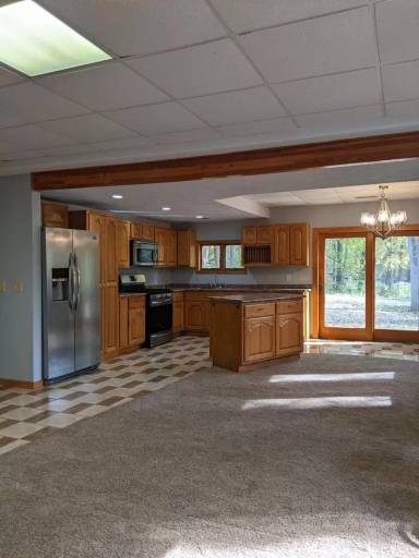 Main picture of 1103 W Winona Ave