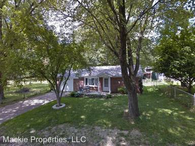 Main picture of 2504 S Madison St