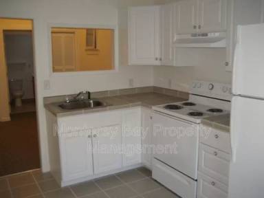 Main picture of 211 Forest Ave