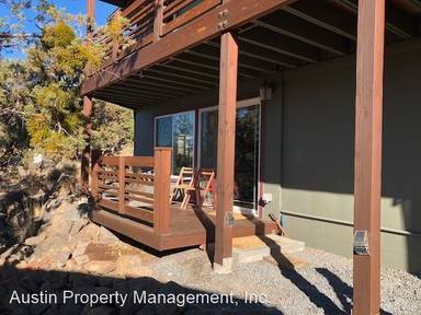 Main picture of 2010 NW Cascade View Dr